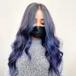 50 increíbles colores de cabello azul y morado para mujeres en 2022