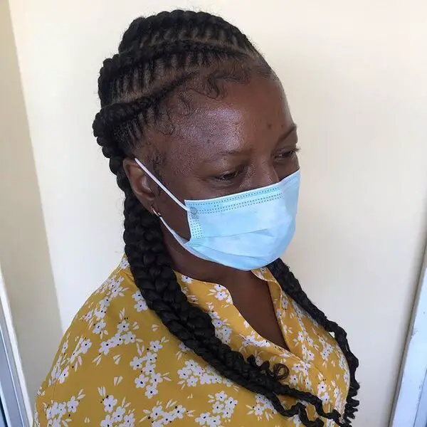 6 trenzas de espina de pescado de encaje: una mujer con una mascarilla quirúrgica