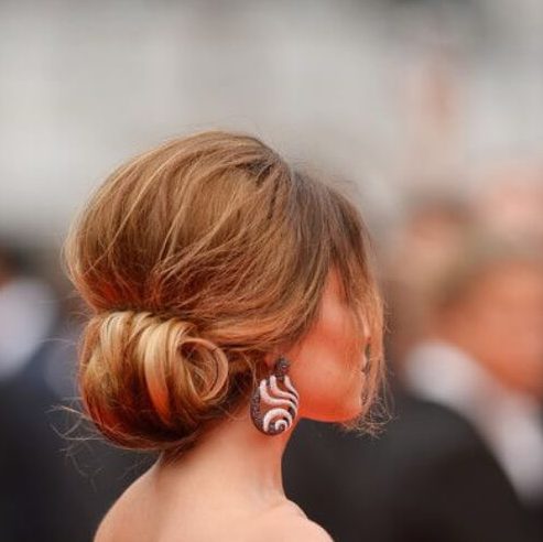 Cheryl Cole asiste al estreno de Foxcatcher durante el 67º Festival Anual de Cine de Cannes el 19 de mayo de 2014 peinado para invitada a la boda