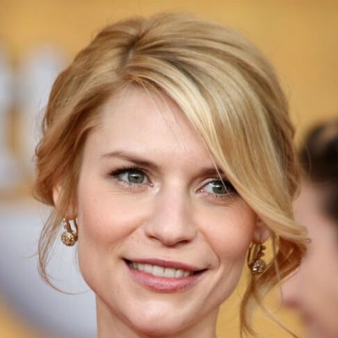 Peinado de Claire Danes para invitada de boda.